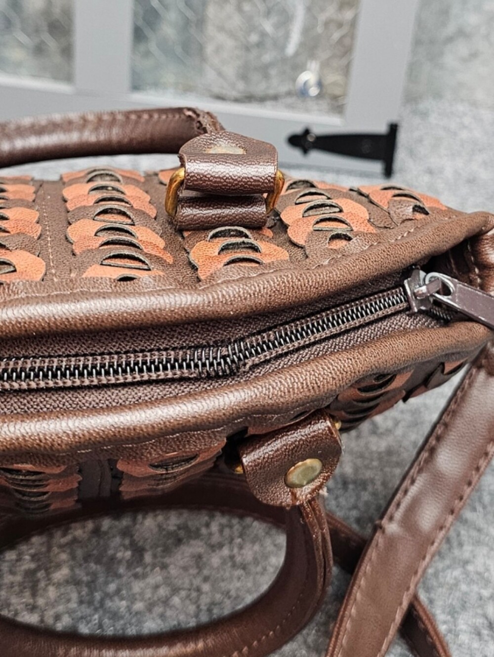Vintage-Vibe| Woven Faux Leather|Dome Bag| Multi Brown Two-Way Convertible Purse - Picture 8 of 8